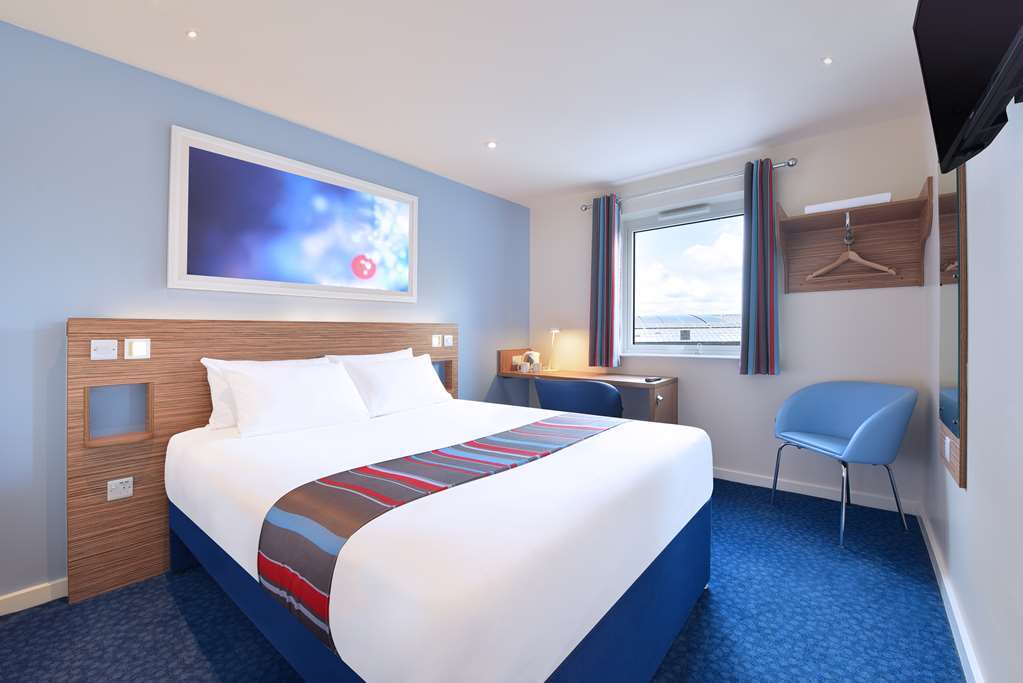 Travelodge Birmingham Sheldon Room photo